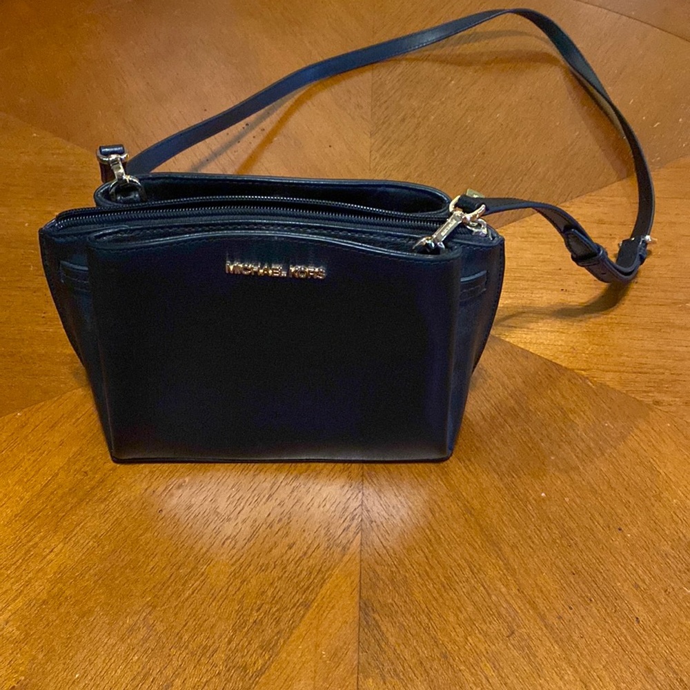 Micheal Kors darling small crossbody bag NWOT